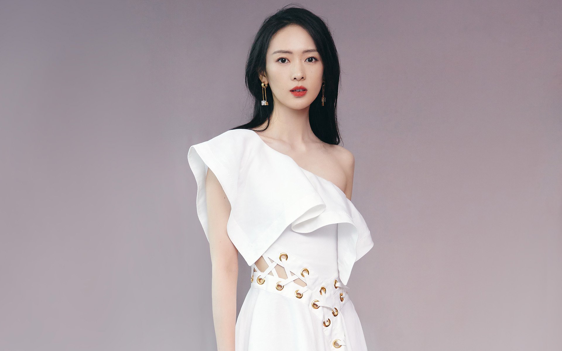 当曼城蓝遇见迦太基之鹰,迪巴拉在虚构战场上书写教科书